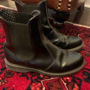 Dr Martens leather boots😎